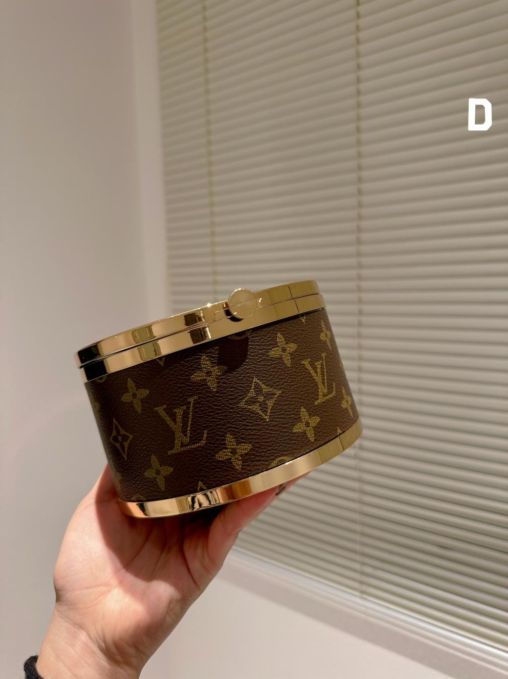 LV Louis vuitton jewelry box 131368