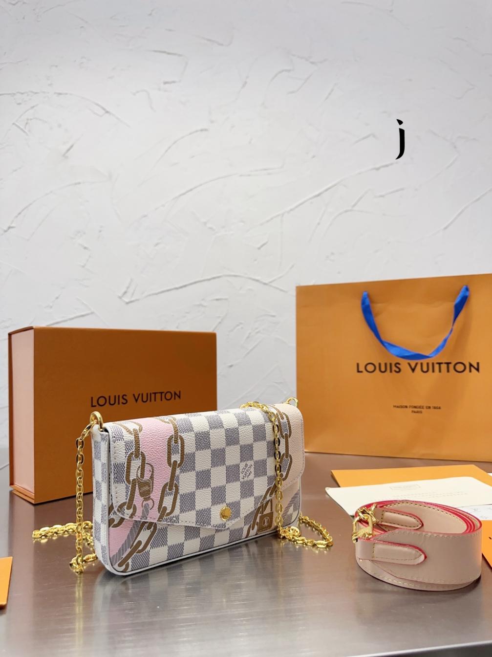 LV POCHETTE FÉLICIE bag 131915