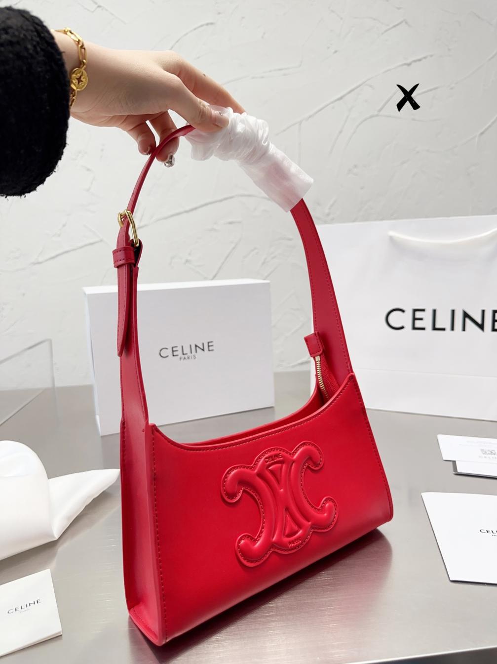 CELINE Triomphe Shoulder Bag 132208