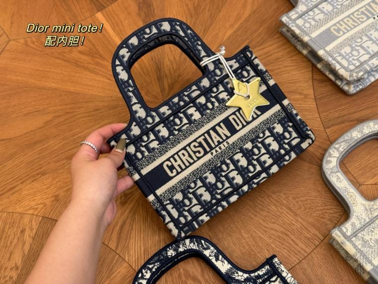 Dior Mini Book Tote bag 133896