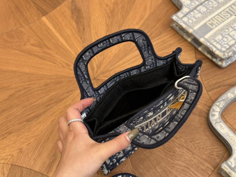 Dior Mini Book Tote bag 133896