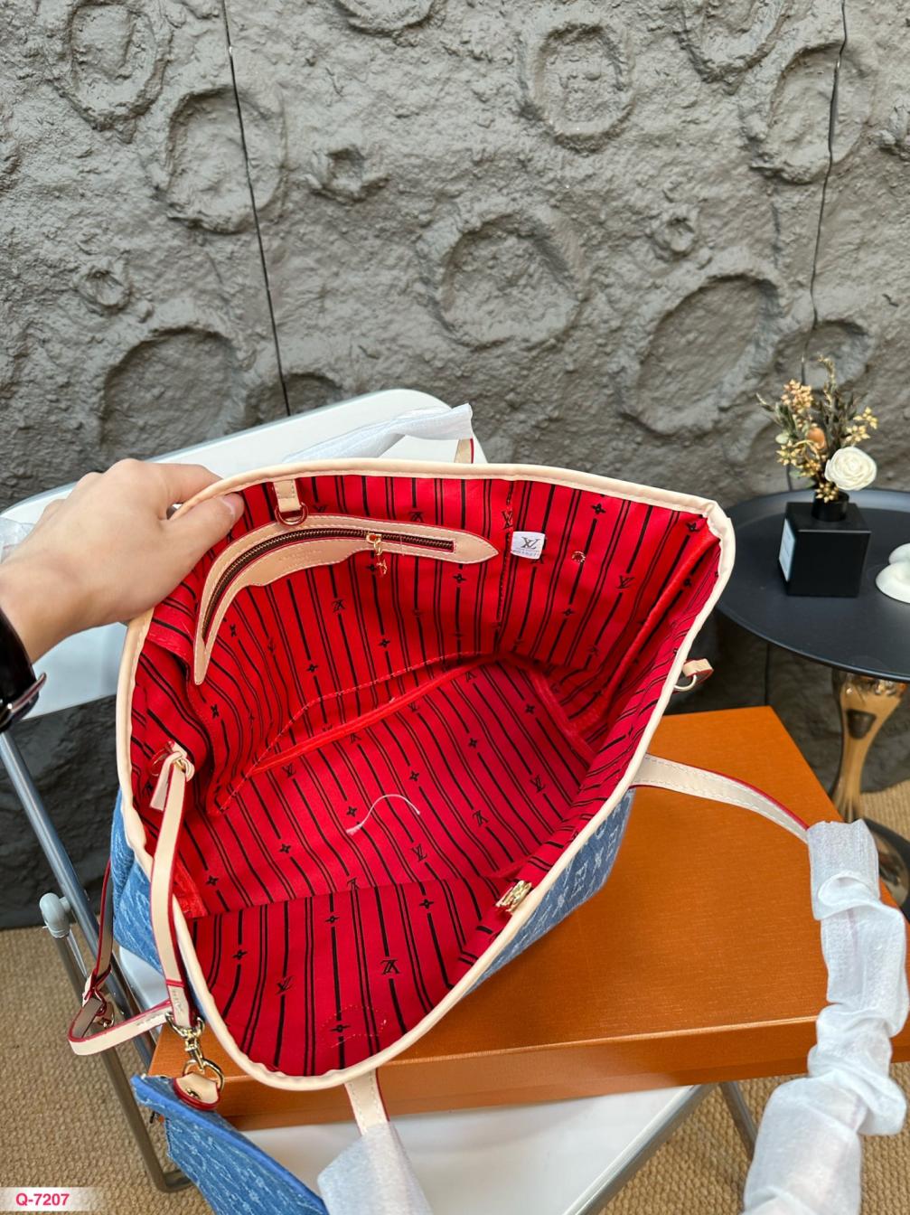 LV denim neverfull hand bag