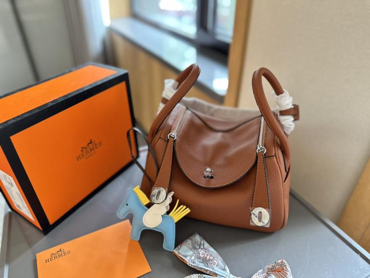 Hermes leather Lindy pop handbag