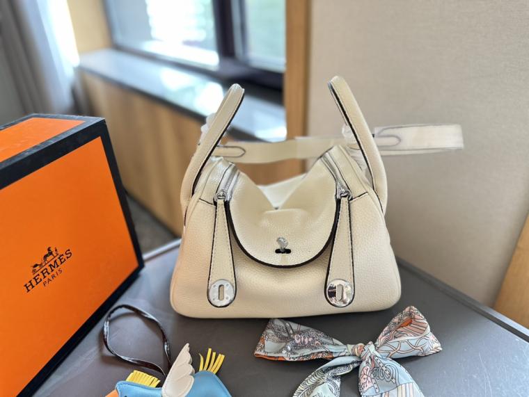 Hermes leather Lindy pop handbag