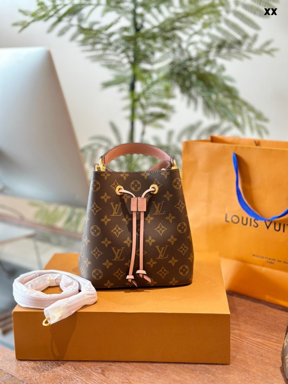 LV Bucket NeoNoe BB handbag M46581