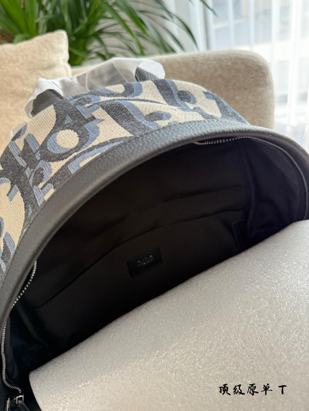 DIOR Backpack 135637