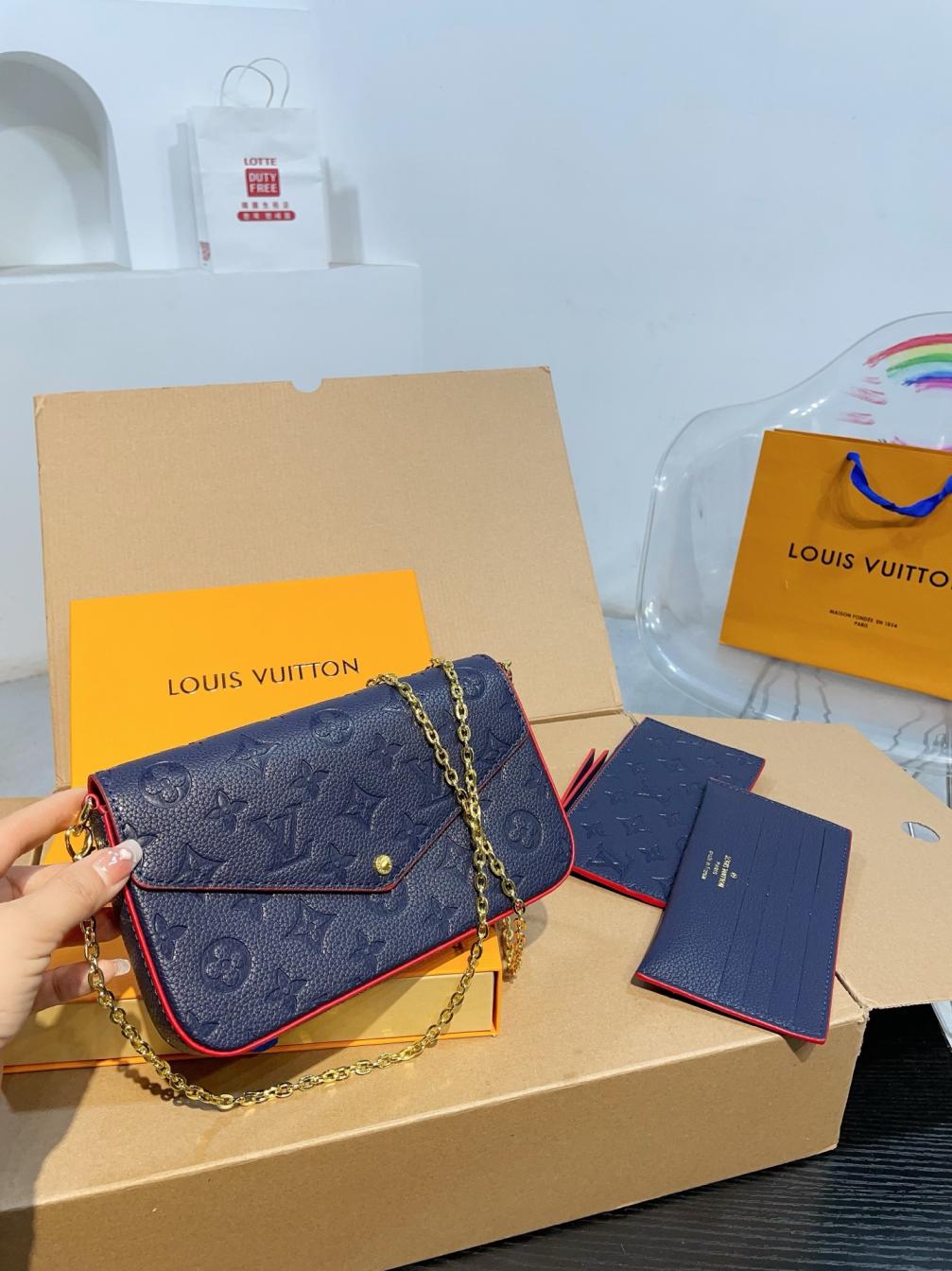 LV Louis vuitton POCHETTE FÉLICIE WOC