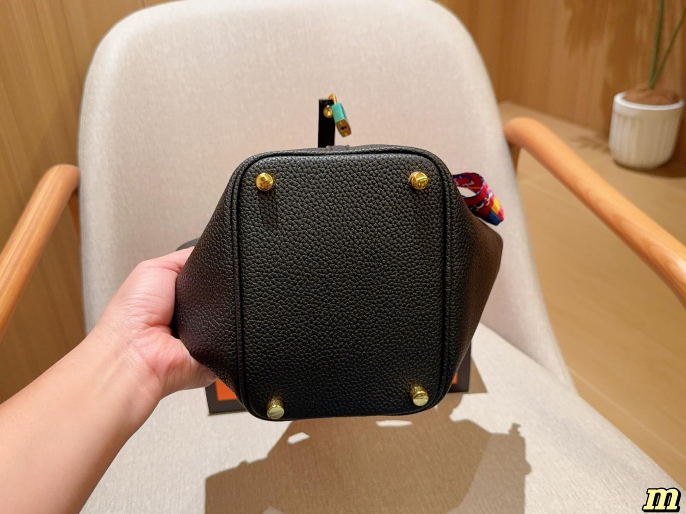 Hermes Picotin lock 18cm