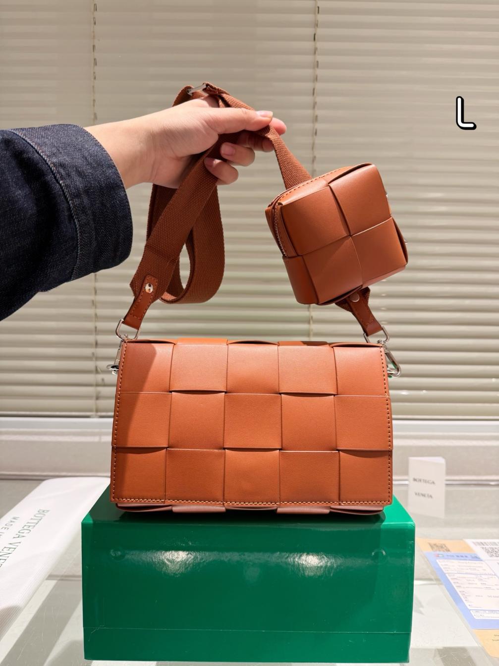 BV Cassette Cassette bag 135800