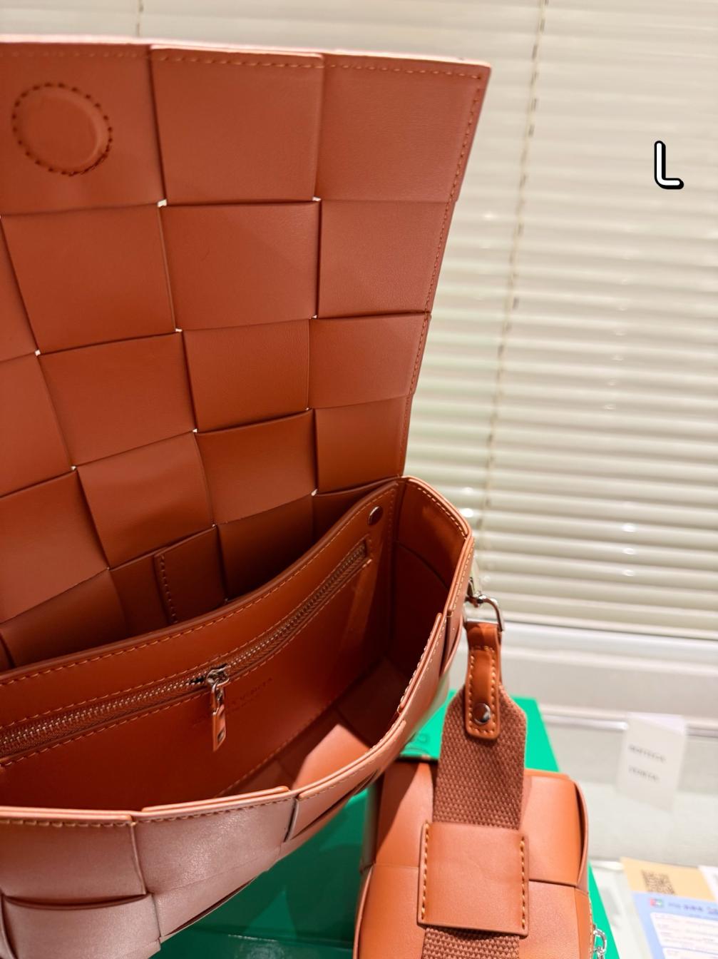 BV Cassette Cassette bag 135800