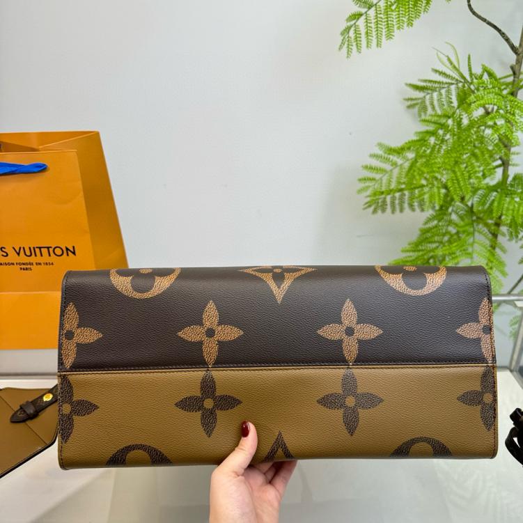 LV New launch-Onthego handbag 135633