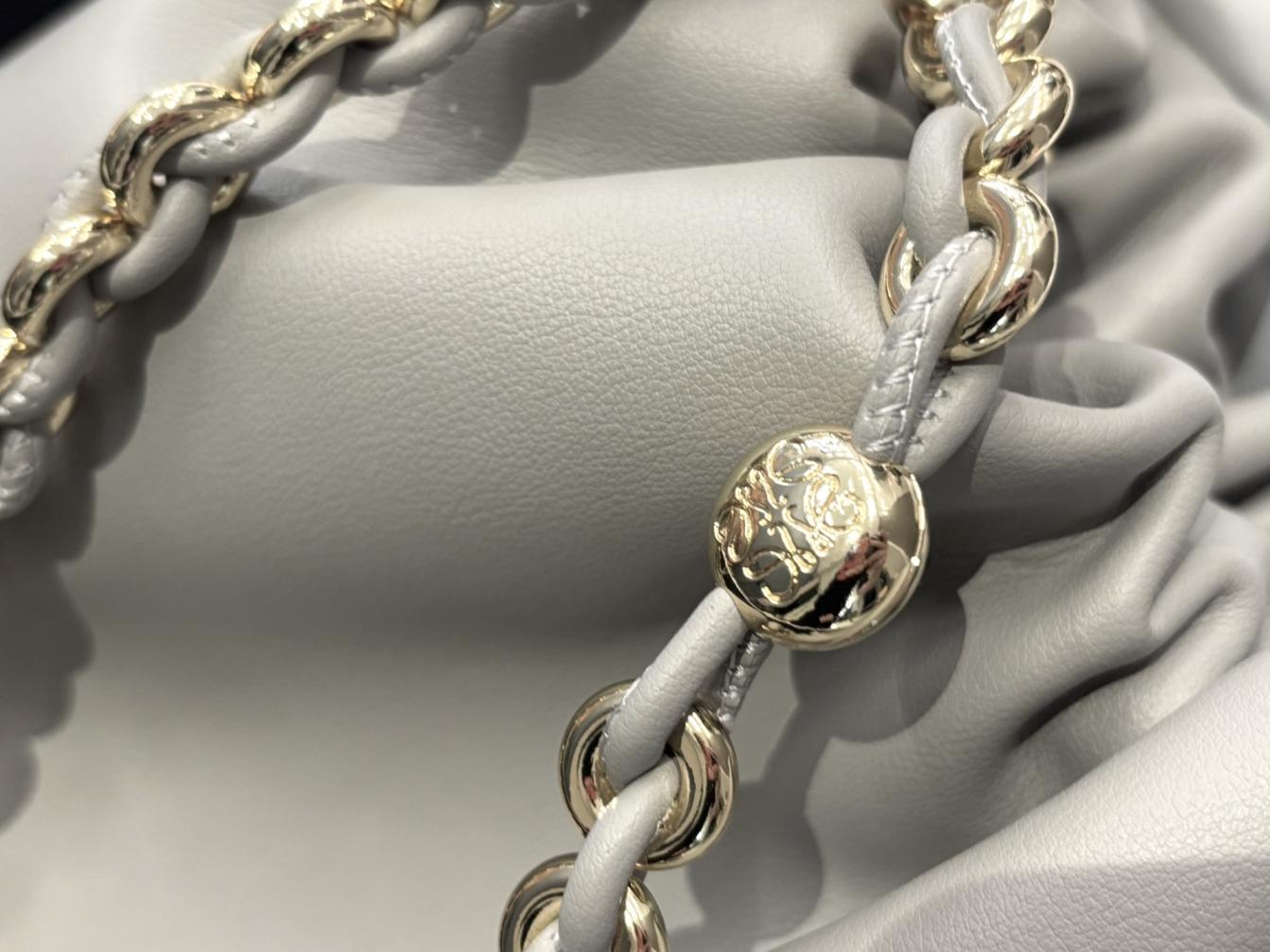 LOEWE Cowskin handbag 138981