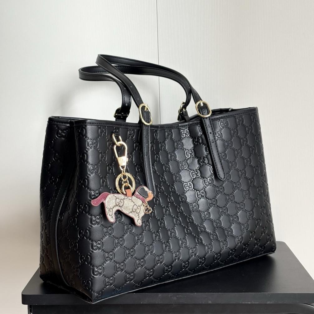 Gucci handbag 815214 black