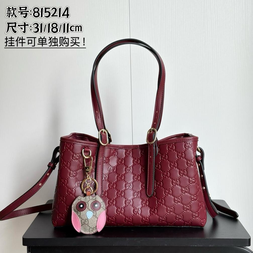 Gucci handbag 815214 red