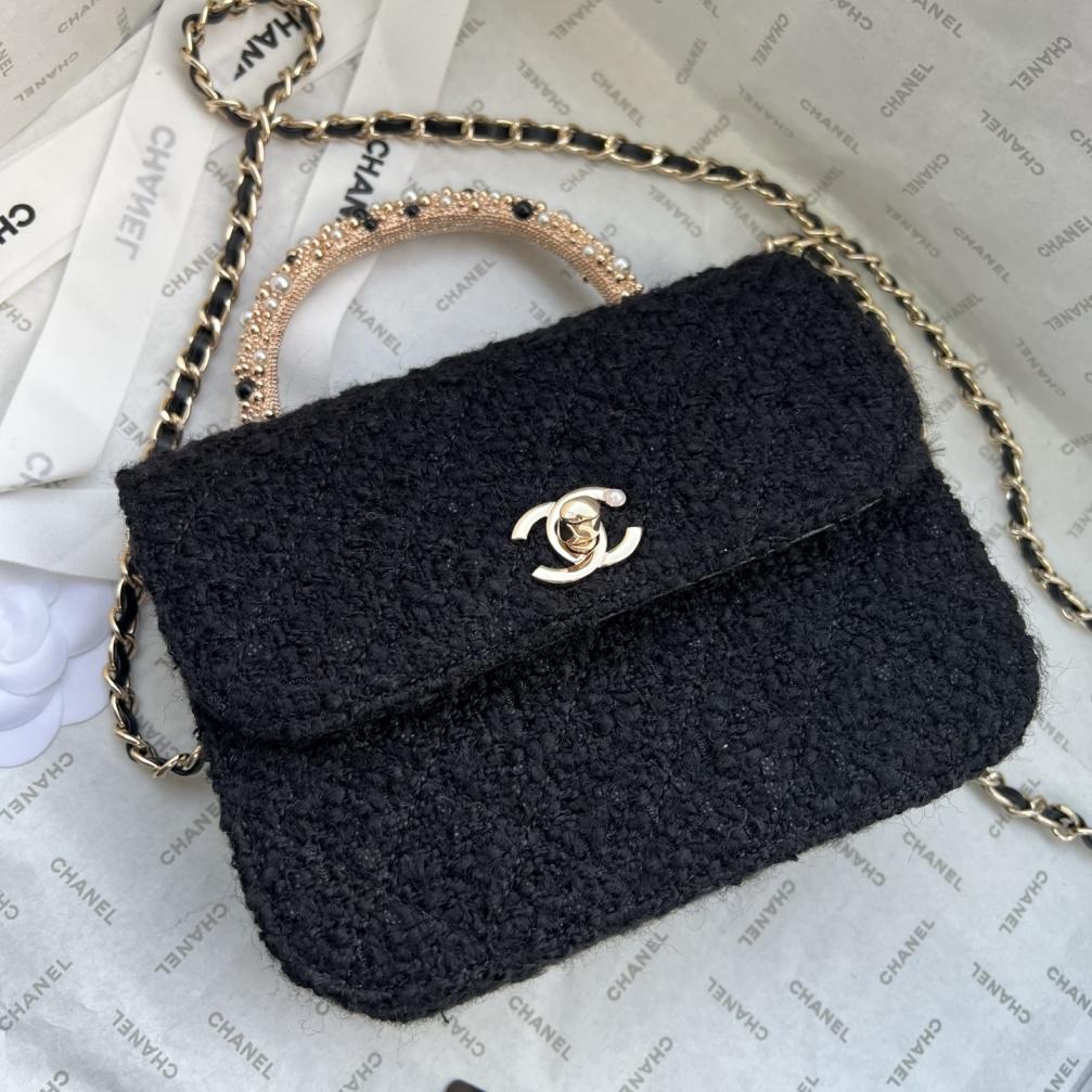 Chanel Flap Pearl handle chain bag size 18