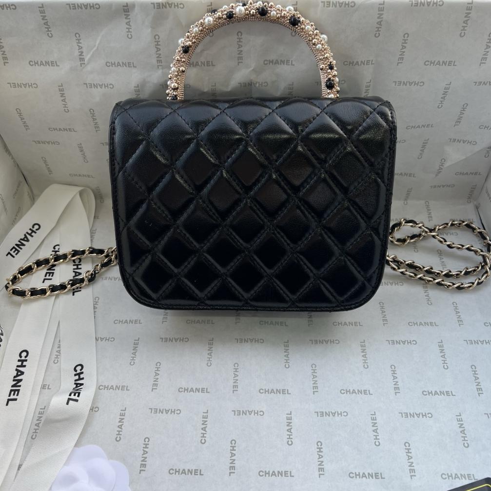 Chanel Flap Pearl handle chain bag size 18 leather