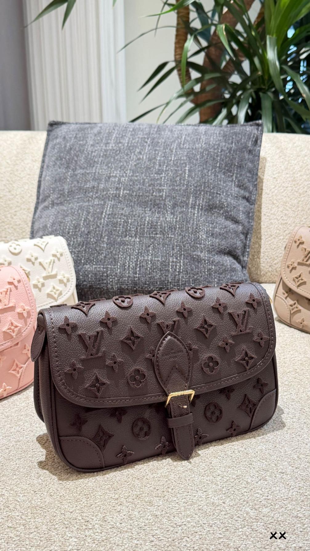 LV Louis vuitton Monogram Empreinte handbag